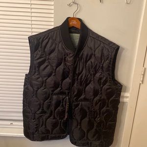 Mens size medium Vest